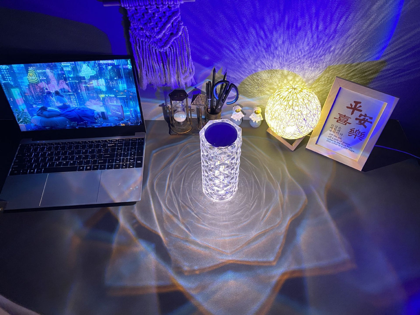 Romantic LED Rose Diamond Table Lamp